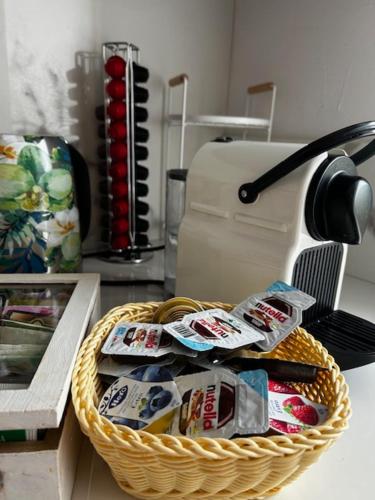 a basket on a counter with food in it at Ca' Santina in Stoccareddo
