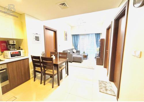 2 Bedroom Apartment with Canal View in Business Bay