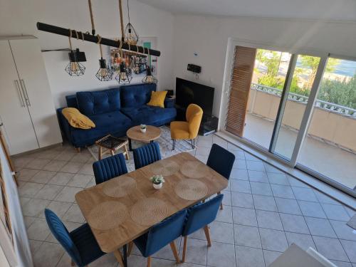 Apartment Sea Breeze