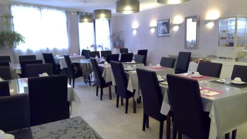 Ресторант или друго място за хранене в Hotel De La Bastide