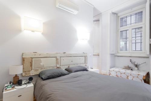 Stay Central at São Julião 23