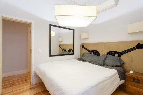 Stay Central at São Julião 23