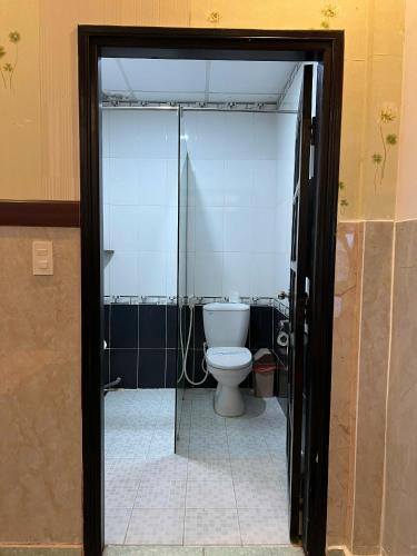 Koupelna v ubytování DONA hotel