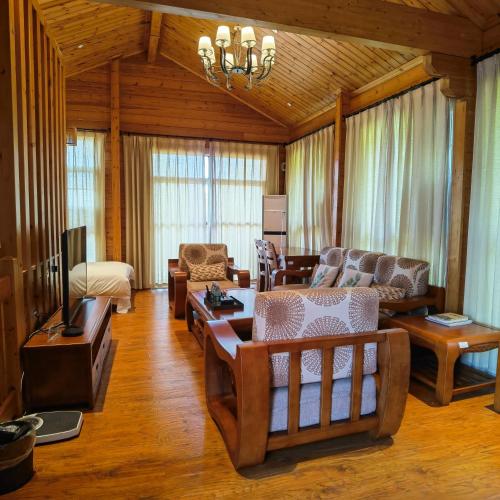 ZhangJiaJie AvaSprings Retreatにあるシーティングエリア