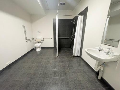 Koupelna v ubytování 360K - Central Comfy Great Value - City