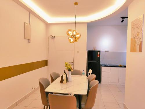 Zona de estar de Kulai Apartment 3BR-5BR near IOI, Aeon and Senai Airport