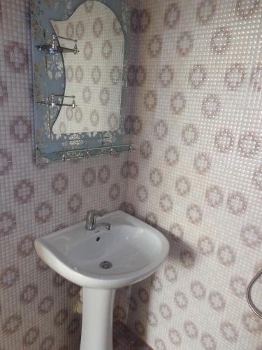 Koupelna v ubytování Guest House Vitali
