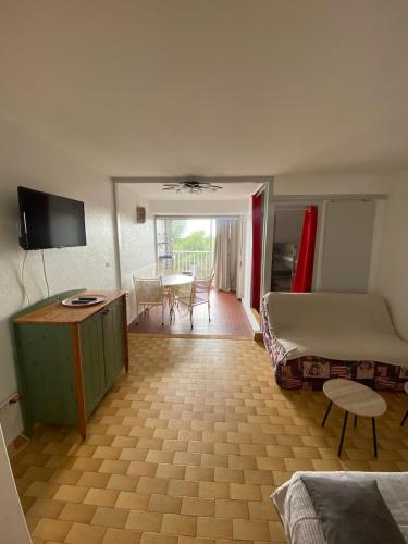 Très beau studio cabine