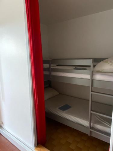 Très beau studio cabine