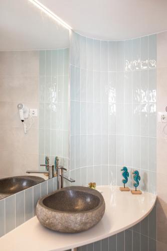 Koupelna v ubytování Almar Suites
