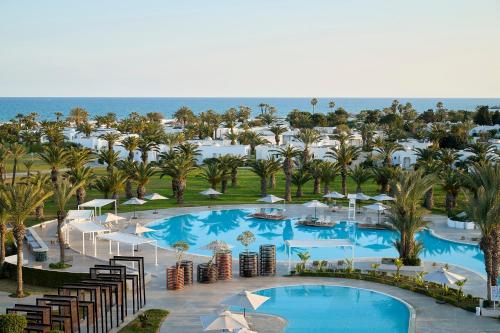 Bazén v ubytování The Mirage Resort & SPA nebo v jeho okolí