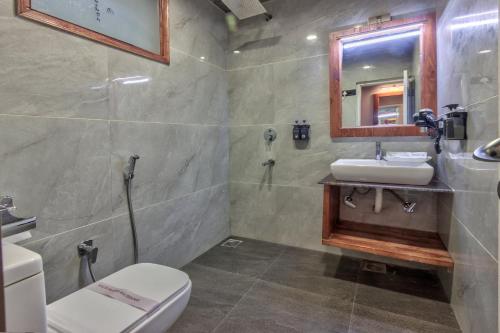 Ein Badezimmer in der Unterkunft Ekaanth