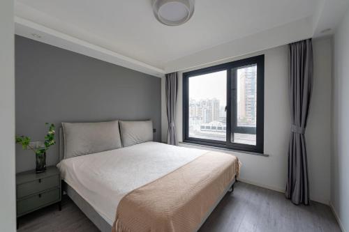 Postel nebo postele na pokoji v ubytování Urban Hub Superior Suite 2 bedrooms Central location close to commercial district