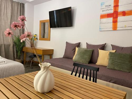 Rigas City Apartments (Red)