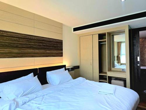 Katil atau katil-katil dalam bilik di Enjoy private pool villa