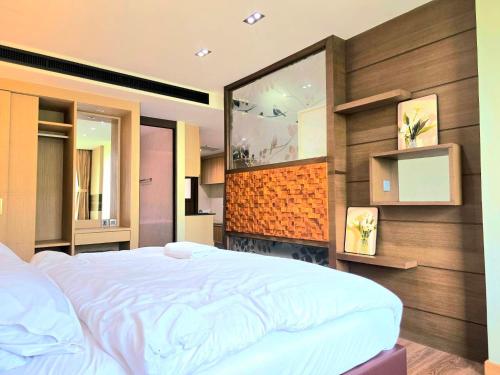 Katil atau katil-katil dalam bilik di Enjoy private pool villa