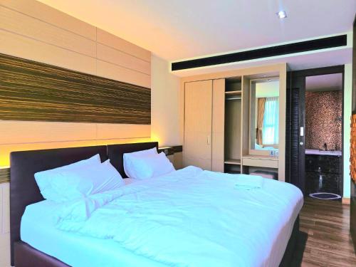 Katil atau katil-katil dalam bilik di Enjoy private pool villa