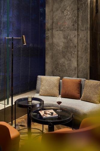 Pullman Shanghai Qingpu Excellenceにあるシーティングエリア