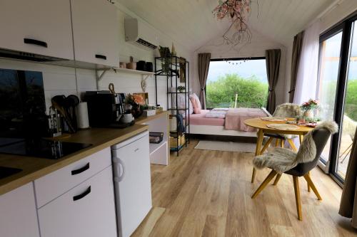 Kuchyň nebo kuchyňský kout v ubytování Garden House