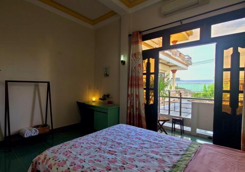 Ένα ή περισσότερα κρεβάτια σε δωμάτιο στο PHU SA HOMESTAY Hoi An