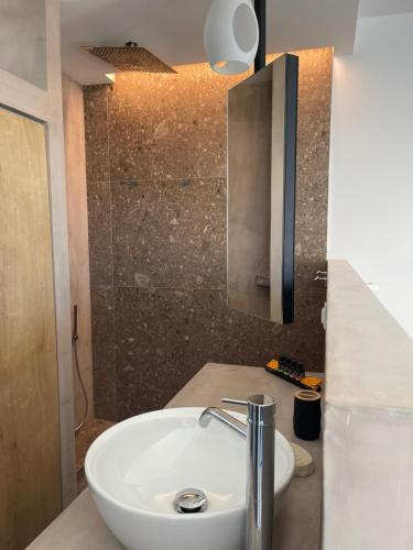 Un baño de Kefalonian Escape Suites