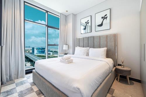 2 Bedroom Apartment in Business Bay Gym, Pool & View