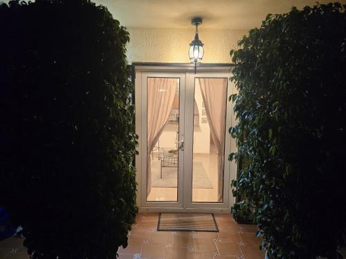 Φωτογραφία από το άλμπουμ του The Garden RA Floor Private Rooms, Pool, Garden Access σε La Nucía