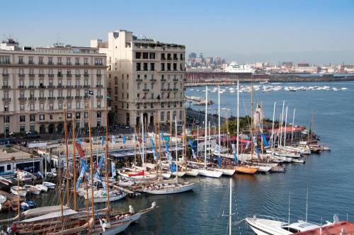 Neapolis Rooms Santa Lucia