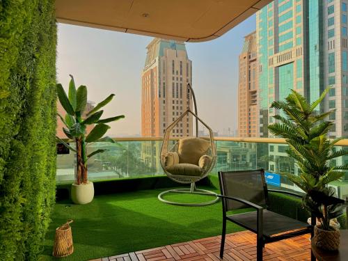 Luxury Studio Apartment with large Balcony and Sea Views, free Parking, Dubai Marina - JBR