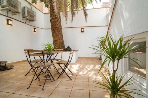 ARTSY Apartment 3BTH and 6BR FIRA Montjuic Plaza España FCB