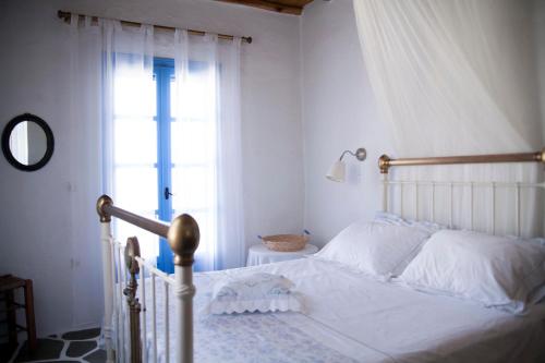 Кровать или кровати в номере Exquisite estate, serene environment