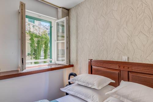 MAJESTIC 3-Bedroom Luxury Apartment