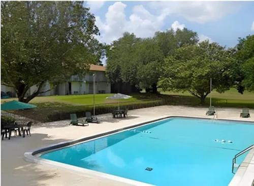 Πισίνα στο ή κοντά στο Studio 6 Ocala, FL