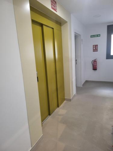 Huelin Edificio Apartamentos photo 26