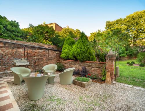 Domus Carla with Garden R&R photo 8