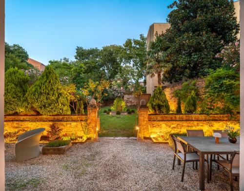 Domus Carla with Garden R&R photo 12