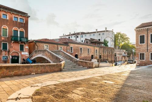 Domus Carla with Garden R&R photo 50
