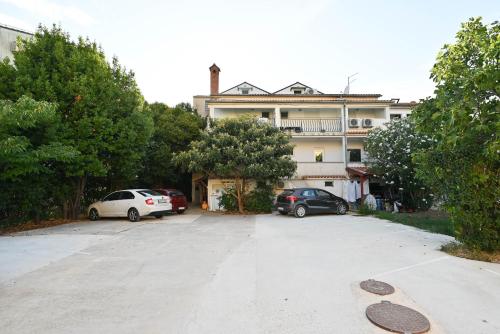 Valsavie Apartments