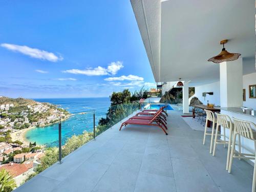 Villa - Canyelles Petites