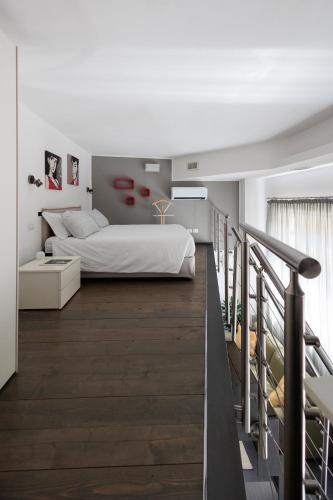 Urban House - Nice Loft Navigli Milan Restyled!
