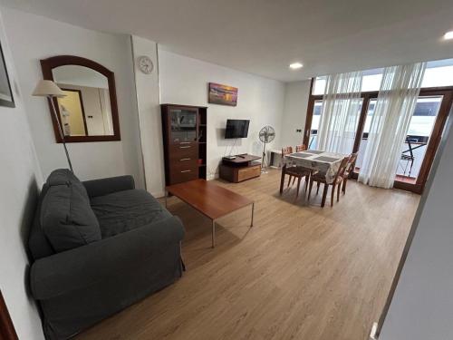 Piso con Balcón cerca de la Playa