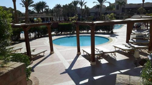 Πισίνα στο ή κοντά στο JAZ Makadi Star & Spa