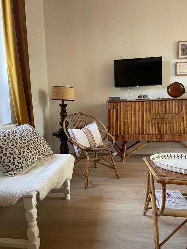 Μια τηλεόραση ή/και κέντρο ψυχαγωγίας στο Villa SUZANNE