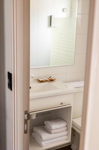 Gran Cavancha Hotel & Apartmentにあるバスルーム