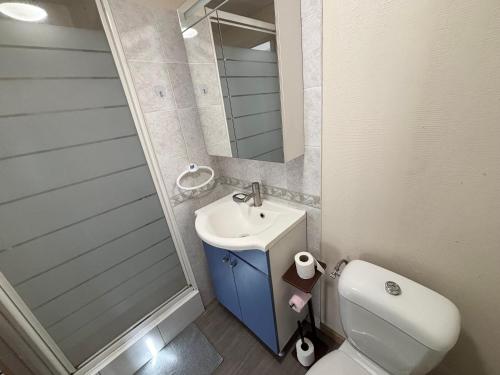 Ένα μπάνιο στο Charmant T2 au cœur de la ville