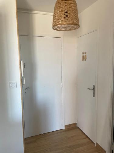 Φωτογραφία από το άλμπουμ του Appartement vue mer le grand hunier σε Six-Fours-les-Plages