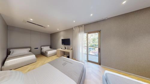 Cama ou camas em um quarto em Harbour Boutique Hotel
