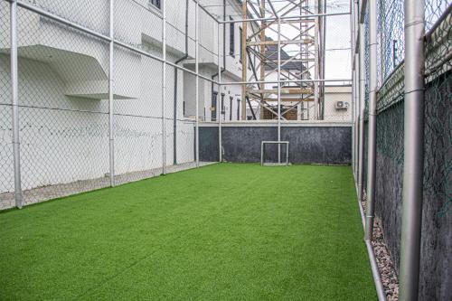 Galería fotográfica de 4 Bedroom Orchid Haven Home With High Speed WiFi and free Parking with Long Stay Ready en Ikota