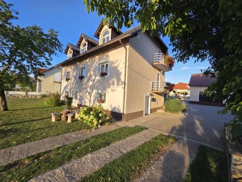 AGRO house LIKA