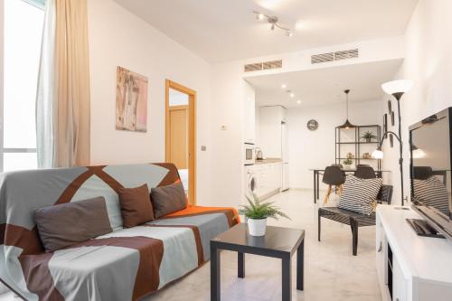 Arrayan Central Suite by Valcambre